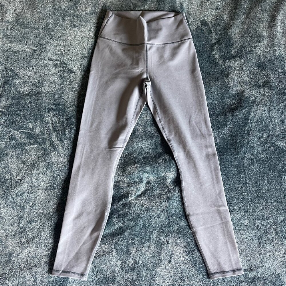 NWT Fabletics Define High-Waisted Leggings Size M Stormcloud